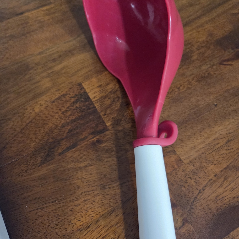 Red Kitchen Ladle - Picture 4 of 6